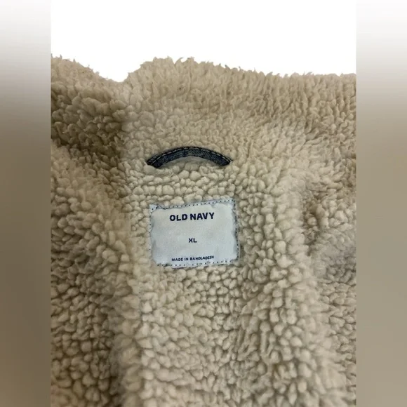 Old Navy Denim Jacket with Sherpa Lining - Picture 4 of 7